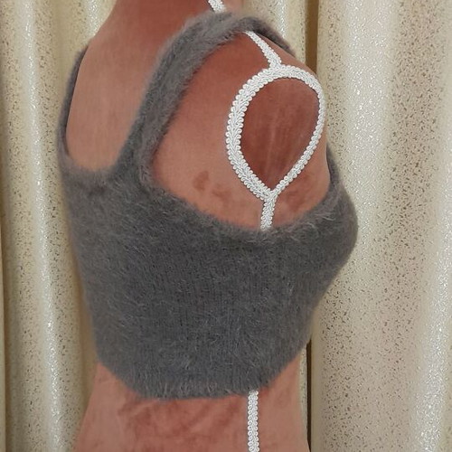 Stradivarius fuzzy crop top gray like new, size XS