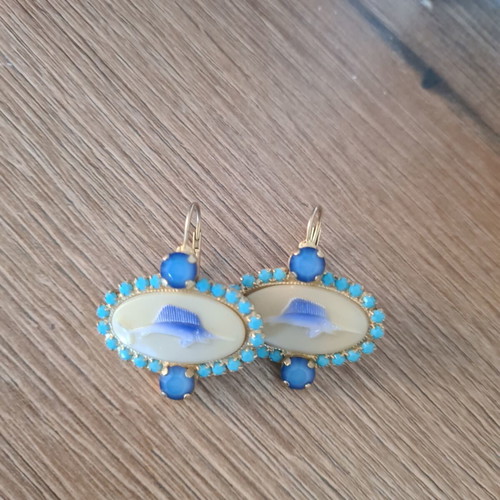 Vintage earrings with summer design like new