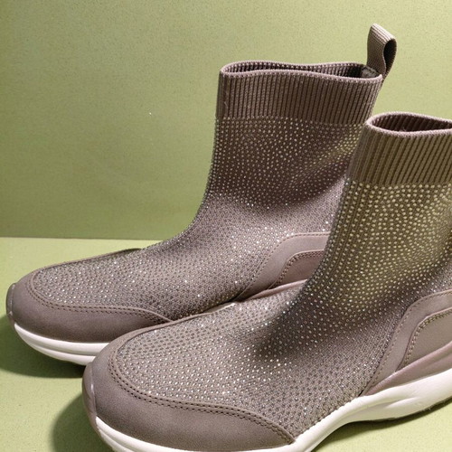 Zara boots with rhinestones size 39 like new