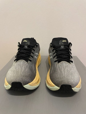Asics Superblast αθλητικά σαν καινούργια, μέγεθος 44,5, Whisper Green/Black