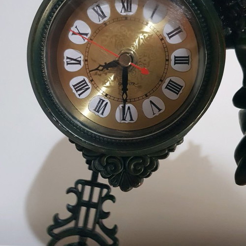 Vintage Table Clock used Italy Style with quartz mechanism