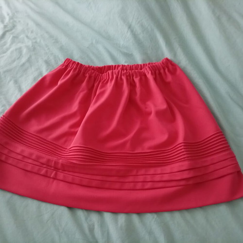 Skirt Grace & Mila like new, watermelon color, sizes M L