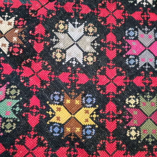 Handmade cross-stitch rug like new 120x330 with lining