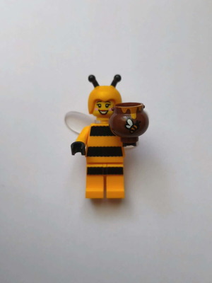 Bumblebee Girl Lego Minifigure Σειρά 10 σαν καινούργιο με βάση και αξεσουάρ