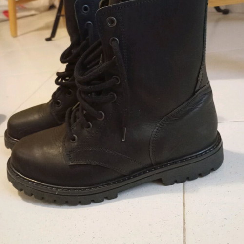 Leather boots handmade like new, black, genuine