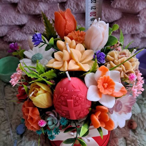 Easter bouquet made of soy wax in 11x11 cm box new