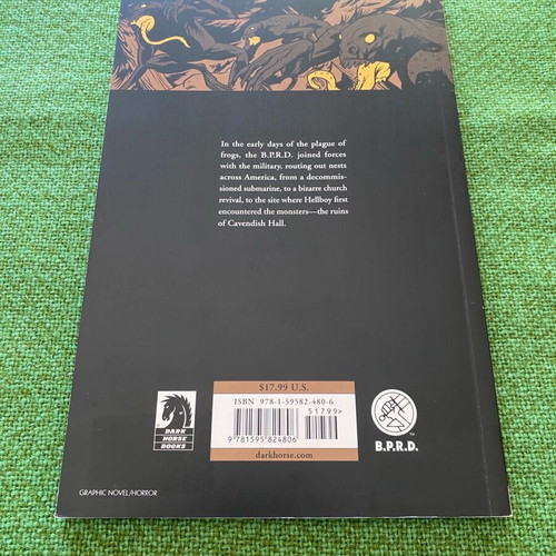 B.P.R.D. Vol 12 War on Frogs by Mike Mignola like new