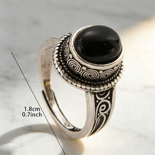 Vintage textured Artisan ring with black semi-precious stone, new