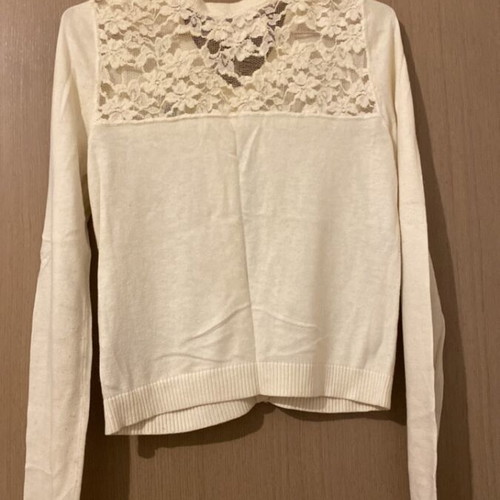 Abercrombie & Fitch ecru cardigan with lace used, size S
