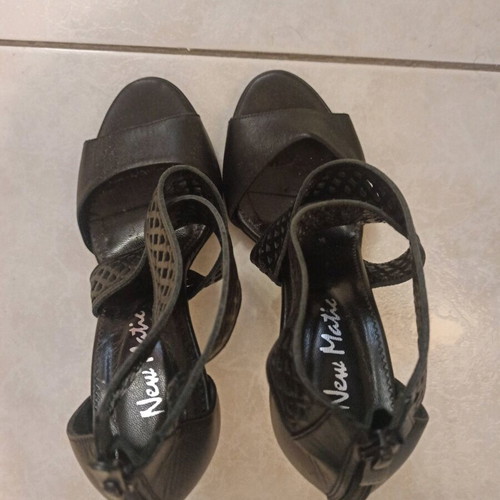 New Matic black sandals like new, size 37