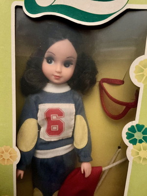 Vintage Fleur Skating Doll Brunette 1970s 1980s like new