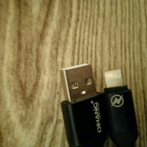 Qihang lightning charging and data cable 3 meters length like new