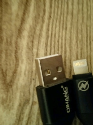 Qihang lightning charging and data cable 3 meters length like new