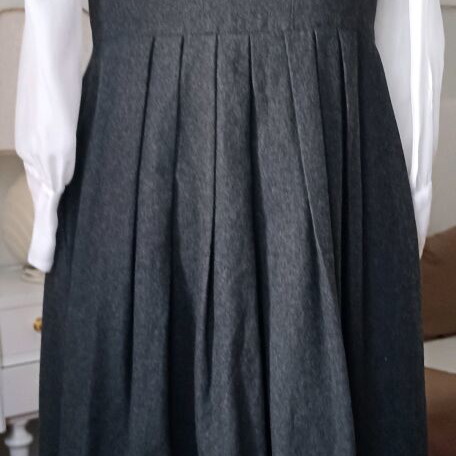Landhaus wool dress like new, sizes M and L, dark gray