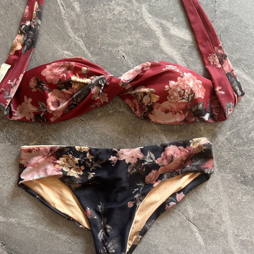 Madame Shoushou bikini size small like new, multicolor