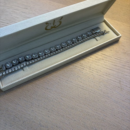 Bracelet bundle new, two beautiful pieces