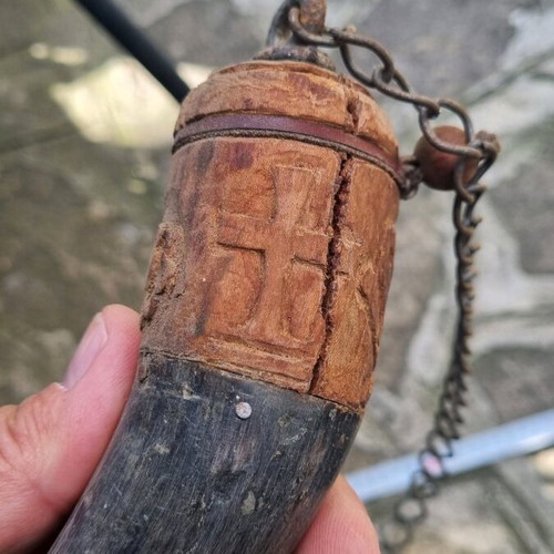 Powder horn used