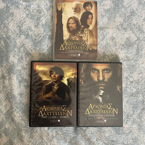 The Lord of the Rings DVD trilogy like new with extra scenes and case