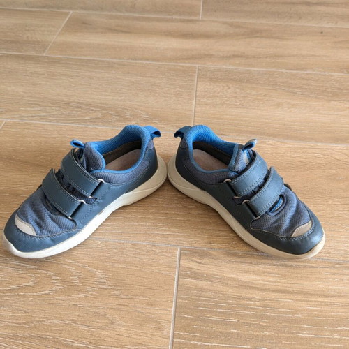 Superfit leather and waterproof athletic shoes used size 30 blue