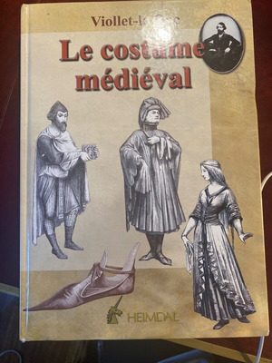 Le costume médiéval book like new, French edition