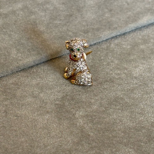 Swarovski dog brooch used with emeralds