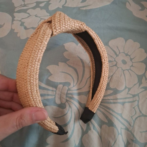 Straw headband like new