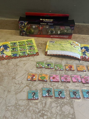 Koukouroukou Sonic pack with figures, albums and new stickers