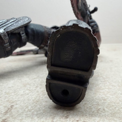 Neca Gears of War figures set of 4 like new