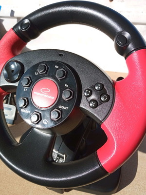 Τιμονιέρα μεταχειρισμένη για PS2, PS3 και υπολογιστή