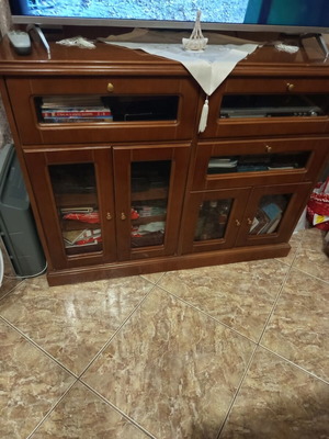 Living room furniture set like new with dining table