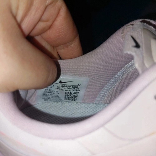 Nike Run dusty pink athletic shoes used, size 40.5