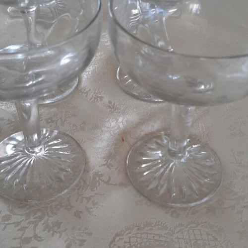 Vintage champagne glasses used, set of 6 with carved designs