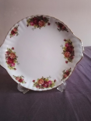 Royal Albert Old Country Roses platter 26x23 cm