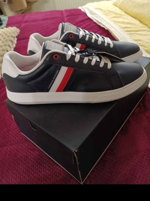 Tommy Hilfiger men's sneakers new, size 45, black