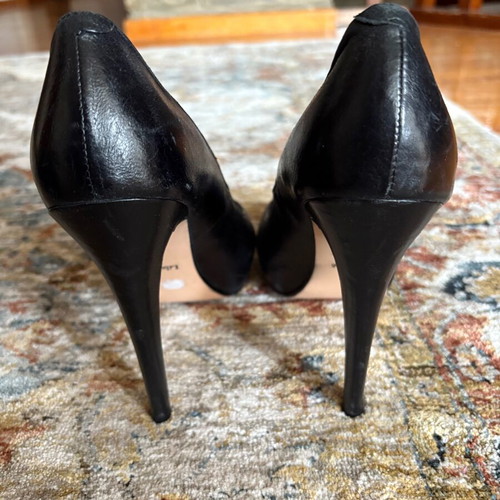 Lila Verne black high-heeled shoes like new, size 39
