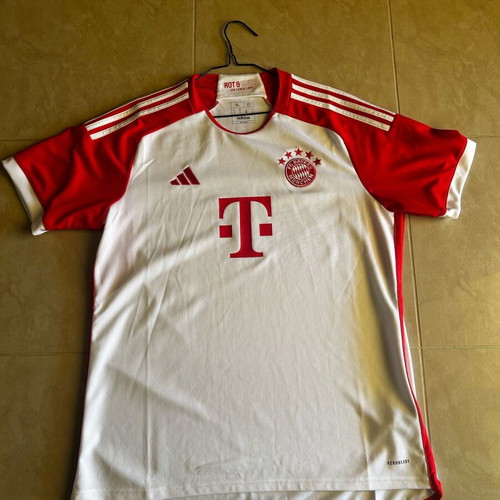 Bayern Munich Home Kit Jersey 23/24 Size XL Like New Authentic