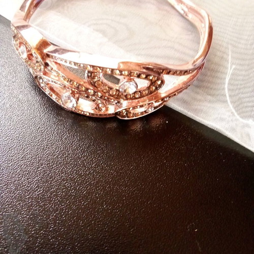 Silver-plated bracelet with stones like new