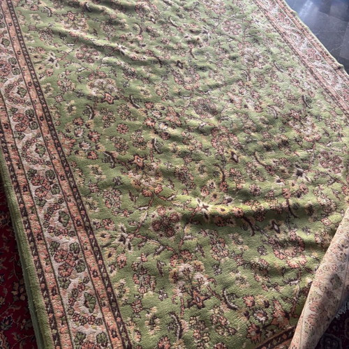 Rug 2.15 x 3 m like new