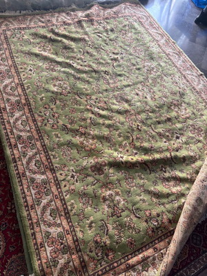 Rug 2.15 x 3 m like new