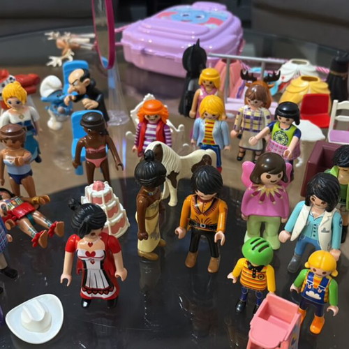 Playmobil set like new with many accessories and other toys