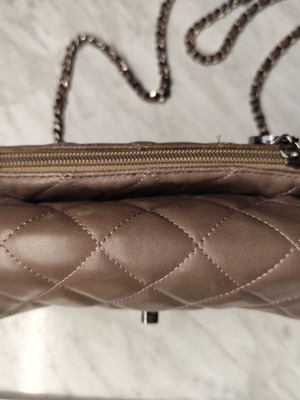Γυναικεία τσάντα Chanel χιαστί δερμάτινη σαν καινούργιο