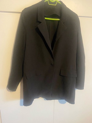 Women's black oversized jacket like new, size M