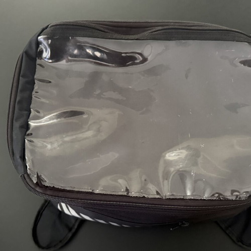 Magnetic tank bag