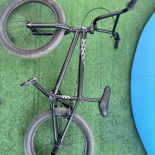 Verde A/V 20 BMX bike like new, black, 20 inch wheels