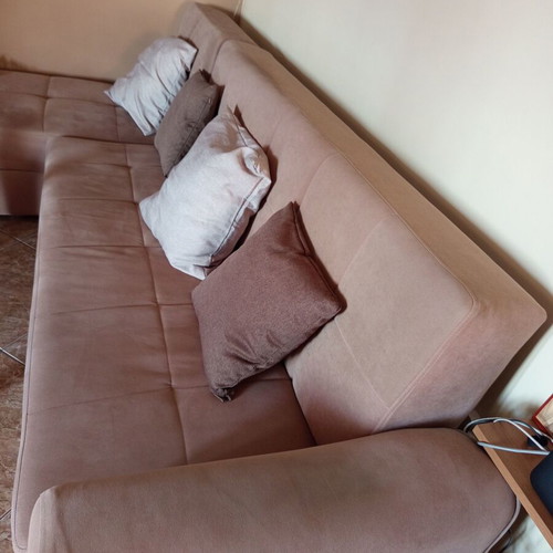 Living room furniture set like new with dining table