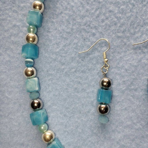 Handmade blue summer necklace and earings