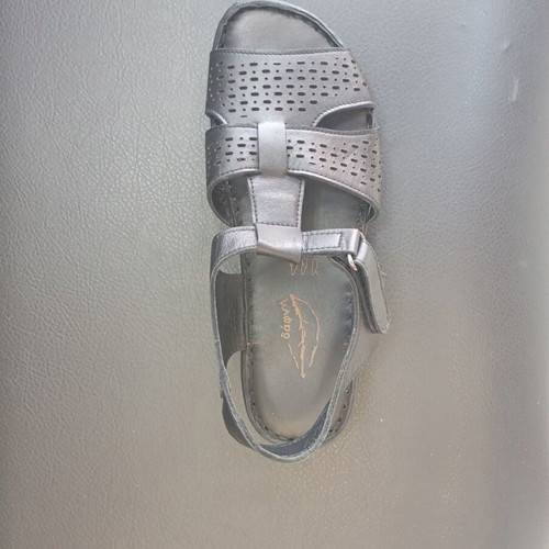 Leather platform sandals size 37, new, black
