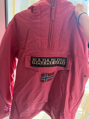 Μπουφάν Napapijri ροζ S σαν καινούργιο με επένδυση