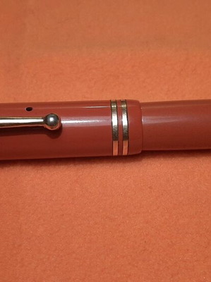 Parker Duofold pen with gold nib like new