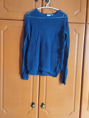 Machine-knit long sleeve sweater, blue, size M